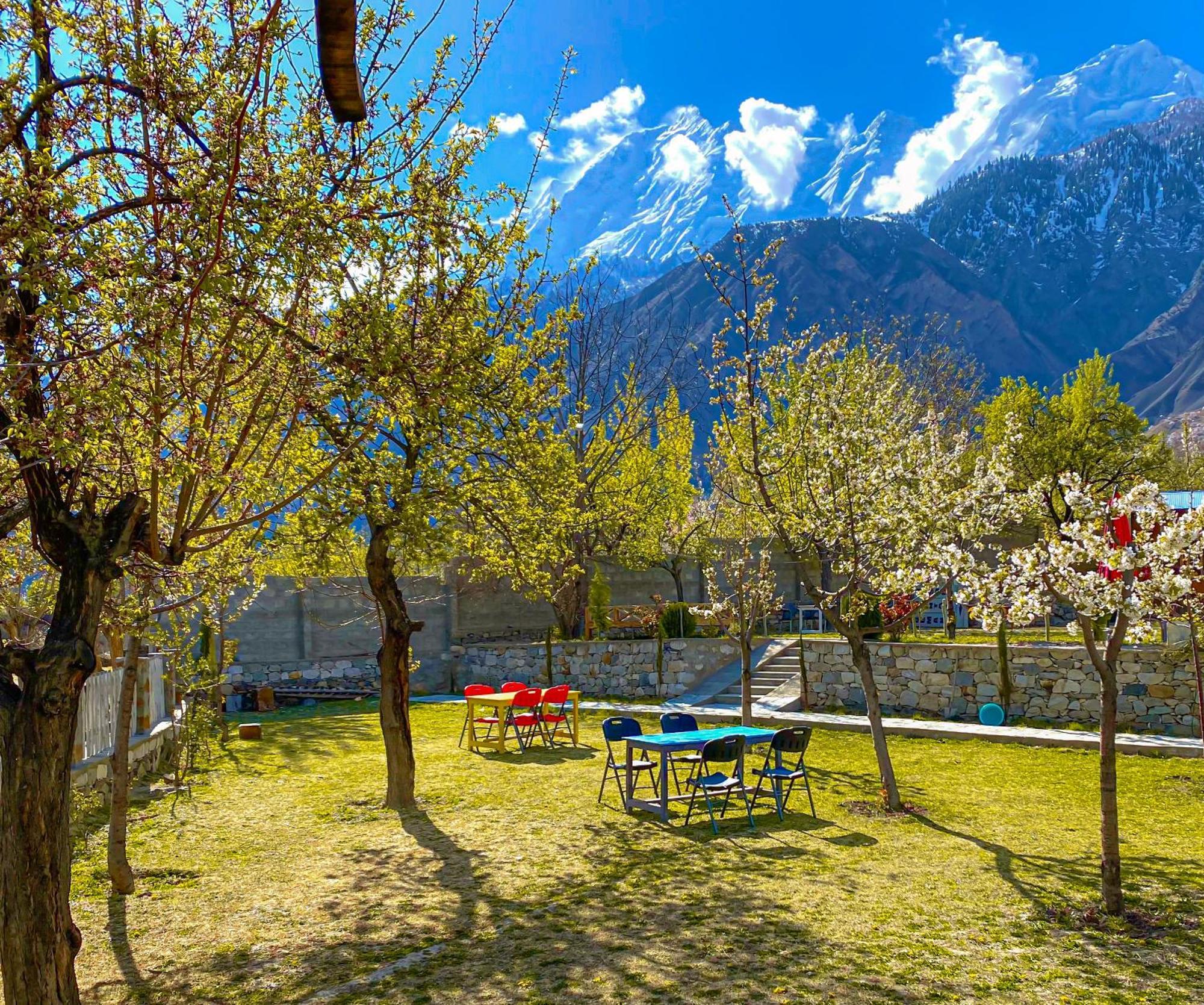 Dumani Nagar Hotel & Resort Karimabad (Hunza) Exterior foto