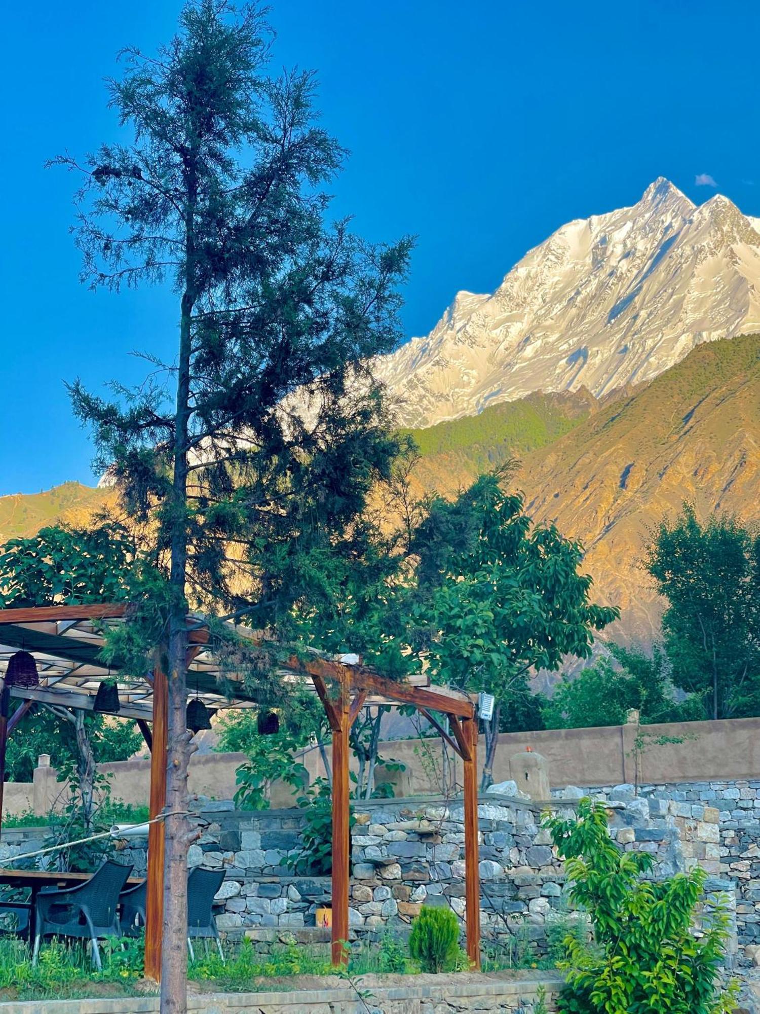 Dumani Nagar Hotel & Resort Karimabad (Hunza) Exterior foto