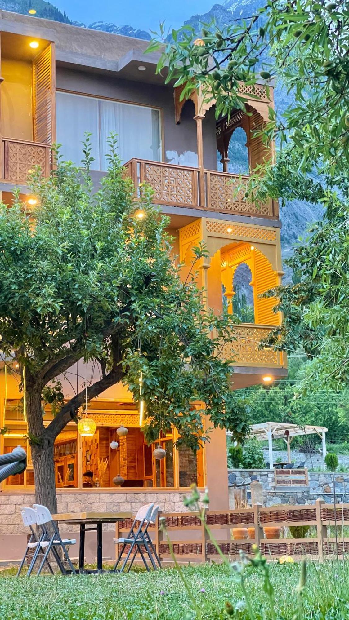 Dumani Nagar Hotel & Resort Karimabad (Hunza) Exterior foto