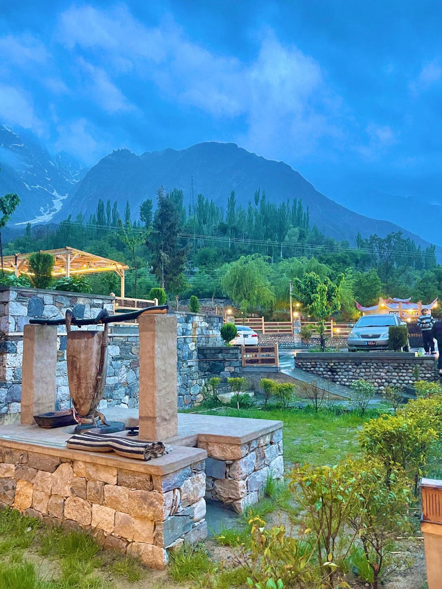 Dumani Nagar Hotel & Resort Karimabad (Hunza) Exterior foto