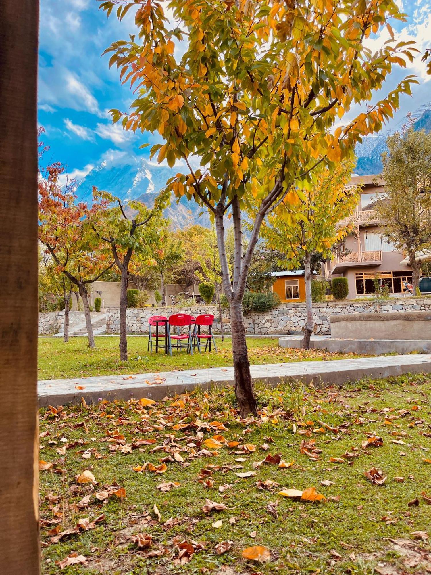 Dumani Nagar Hotel & Resort Karimabad (Hunza) Exterior foto